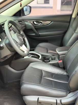 Nissan X-Trail 4x4 SUV 2018 image 3