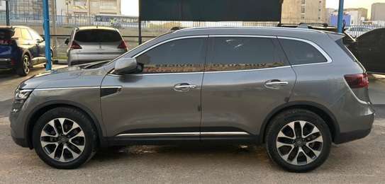 Renault QM6 4x4 diesel full options image 4