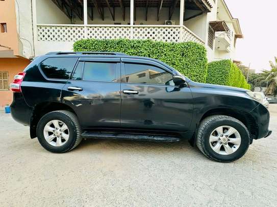 Toyota Land cruiser 2012 image 4