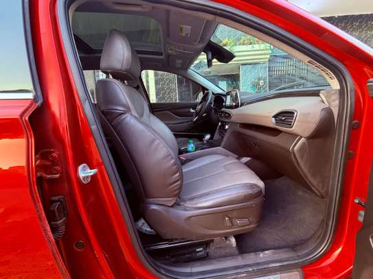 HYUNDAI SANTAFE 2019 image 6