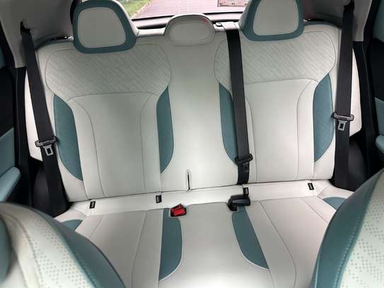 100 % électrique  Geely Geometry E  2023 image 8