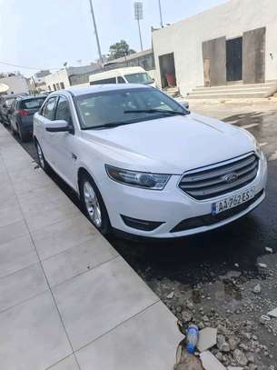 Ford Taurus 2017 image 6