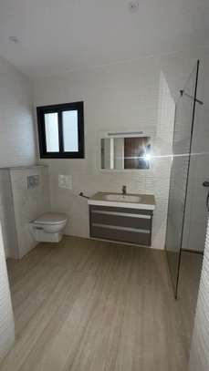 Appartement à louer Fenêtre Mermoz corniche. image 4