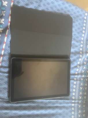 Tablette tactile 10 pouces Android 32 Go noire image 4