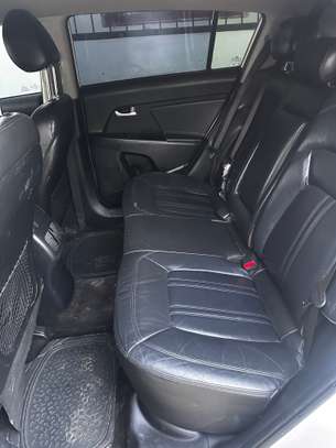 KIA SPORTAGE 2015 – Automatique, Essence, Cuir – 131 000 km image 9