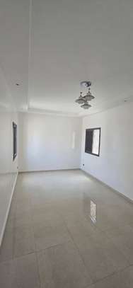 STUDIO A LOUER A NGOR-ALMADIES RECASEMENT image 7