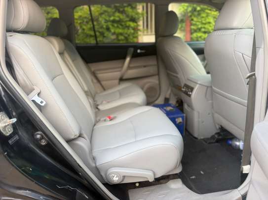 TOYOTA HIGHLANDER LIMITED AWD 2013 image 8