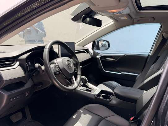 Toyota Rav4 _2022 image 4