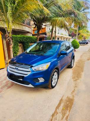 Magnifique Ford Escape 2019 image 3