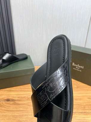 Sandale de luxe Berluti, Versace Louis VuittonHermès homme image 5