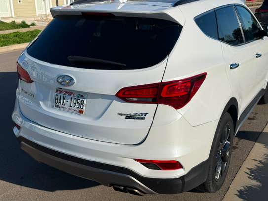 Hyundai Santafee Ultimate 2017 image 4
