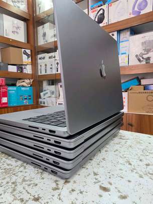 MacBook pro 14'' M1 Pro image 3