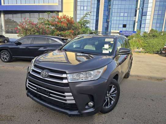 Toyota highlander limited image 2