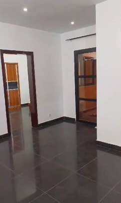 Bel appartement à vendre maristes image 4