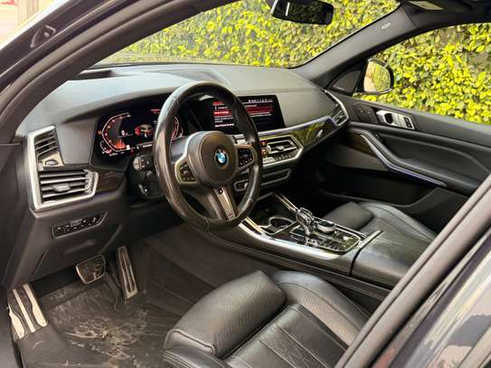BMW X5 _2020 image 9