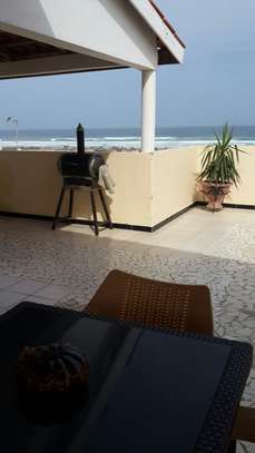 Magnifique studio meublé Marie Ibou Cité poste Djily Mbay image 10