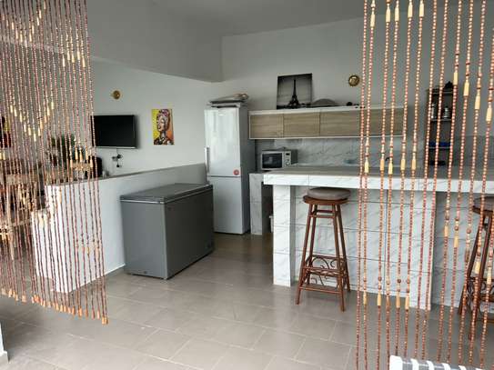 Villa R+1  à vendre allée milliardaire derriere Saly Center image 3
