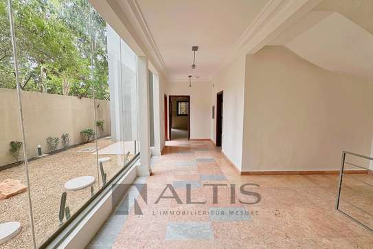 Villa d'architecte à louer à Fann Résidence image 7