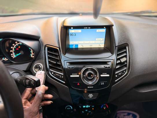 Ford fiesta 2017 image 9