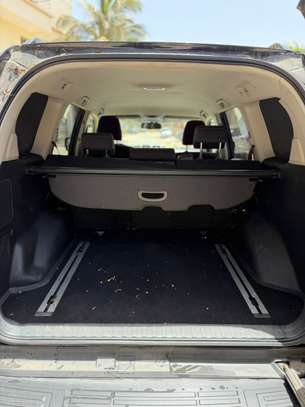 Toyota Prado image 7