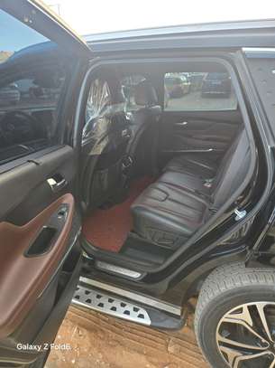 HYUNDAI SANTA FE 2019 image 9