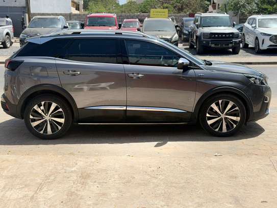 RENAULT QM6** 🔘 Année : *2017 image 10