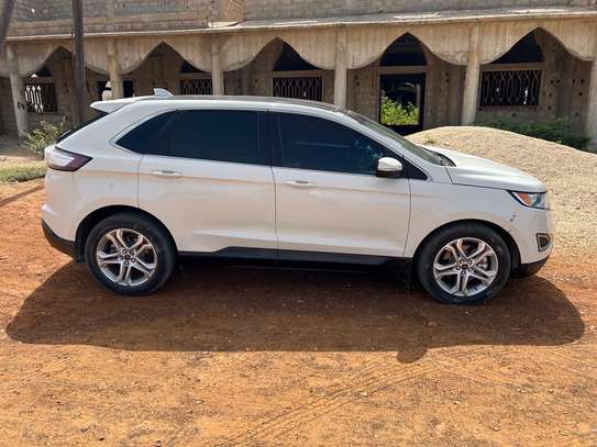 Ford Edge Titanium image 12
