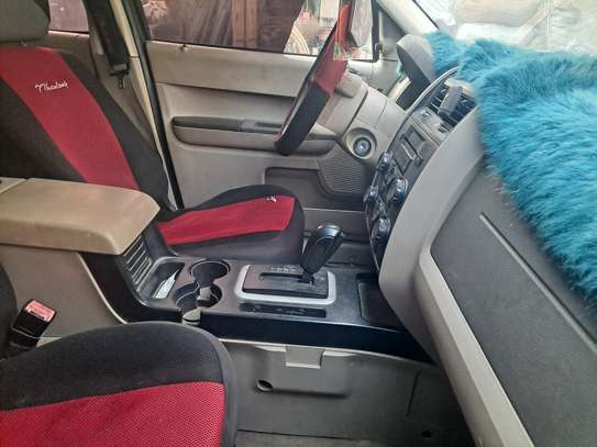 Ford escape carré 4x4 image 3