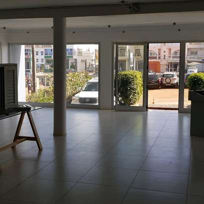 Immeuble R+6 A Vendre image 9