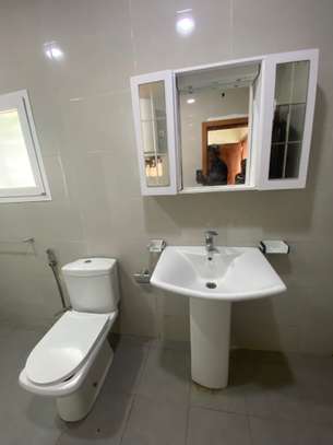 Villa de 418m2 ngor/virage image 2