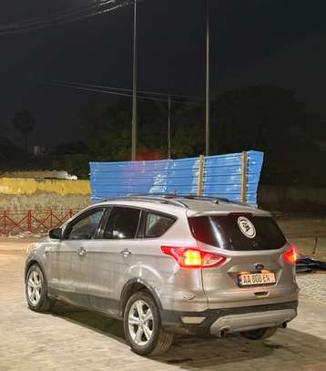 Ford Escape image 2
