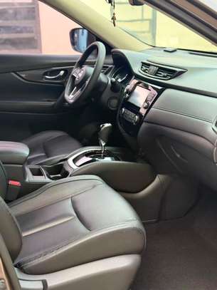 Nissan X-Trail 4x4 SUV 2018 image 7