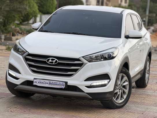 Hyundia tucson image 6