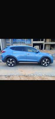 Hyundai tucson image 11