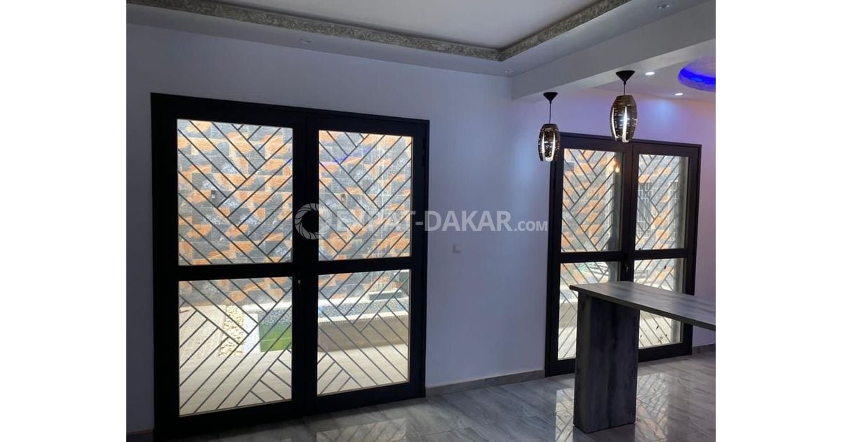 Maison à vendre à Almadies, Socabec ! immobilier Almadies ExpatDakar