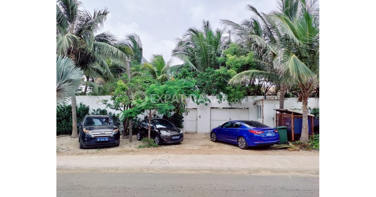 Maison de 1000m2 a vendre au virage Virage ExpatDakar