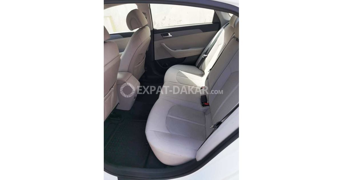LOCATION HYUNDAI SONATA ESSENCE/AUTOMATIQUE Plateau ExpatDakar