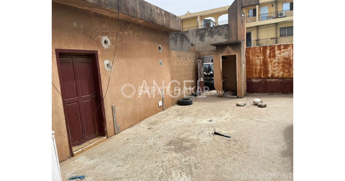 Entrepôts à vendre à la SODIDA Hlm ExpatDakar