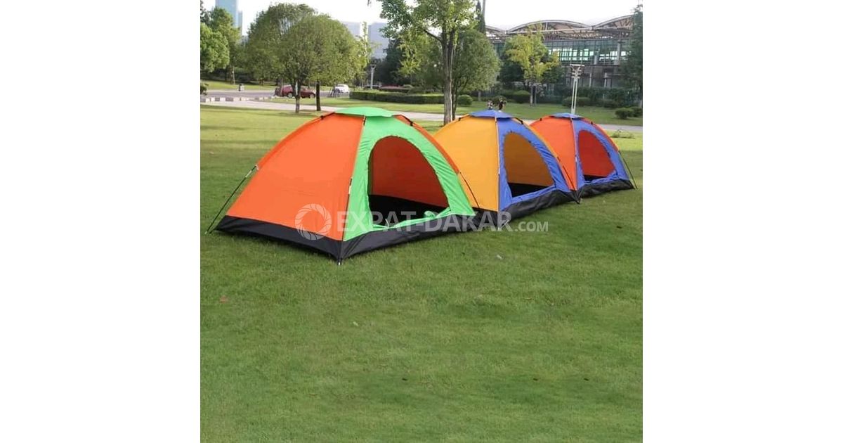 Tente Camping Randonnée Famille 2 Personnes disponible chez Nova Dakar
