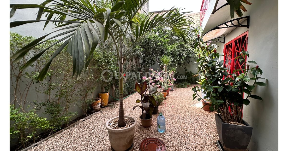 A Vendre Maison au Maristes (300m2) sur Route Commerciale Hann maristes ExpatDakar