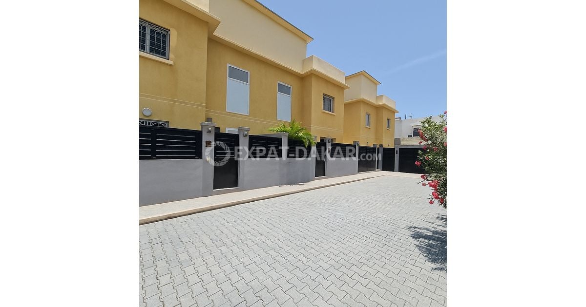À VENDRE – Villas R+1 d’Exception à Almadies 2 - Almadies 2 | Expat-Dakar