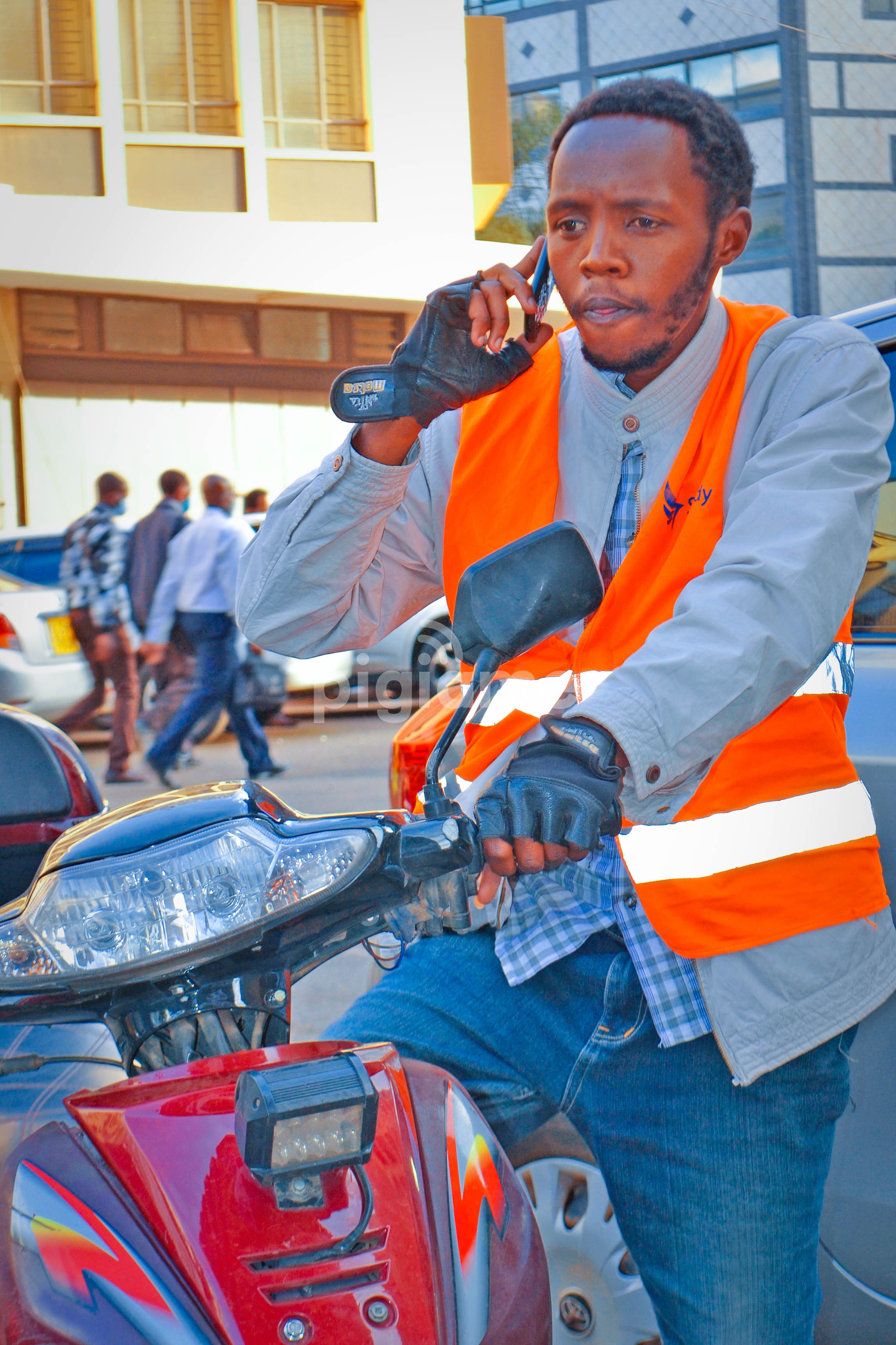 MOTORBIKE DELIVERY SERVICES IN NAIROBI/COURIER SERVICE/ ERRANDS service