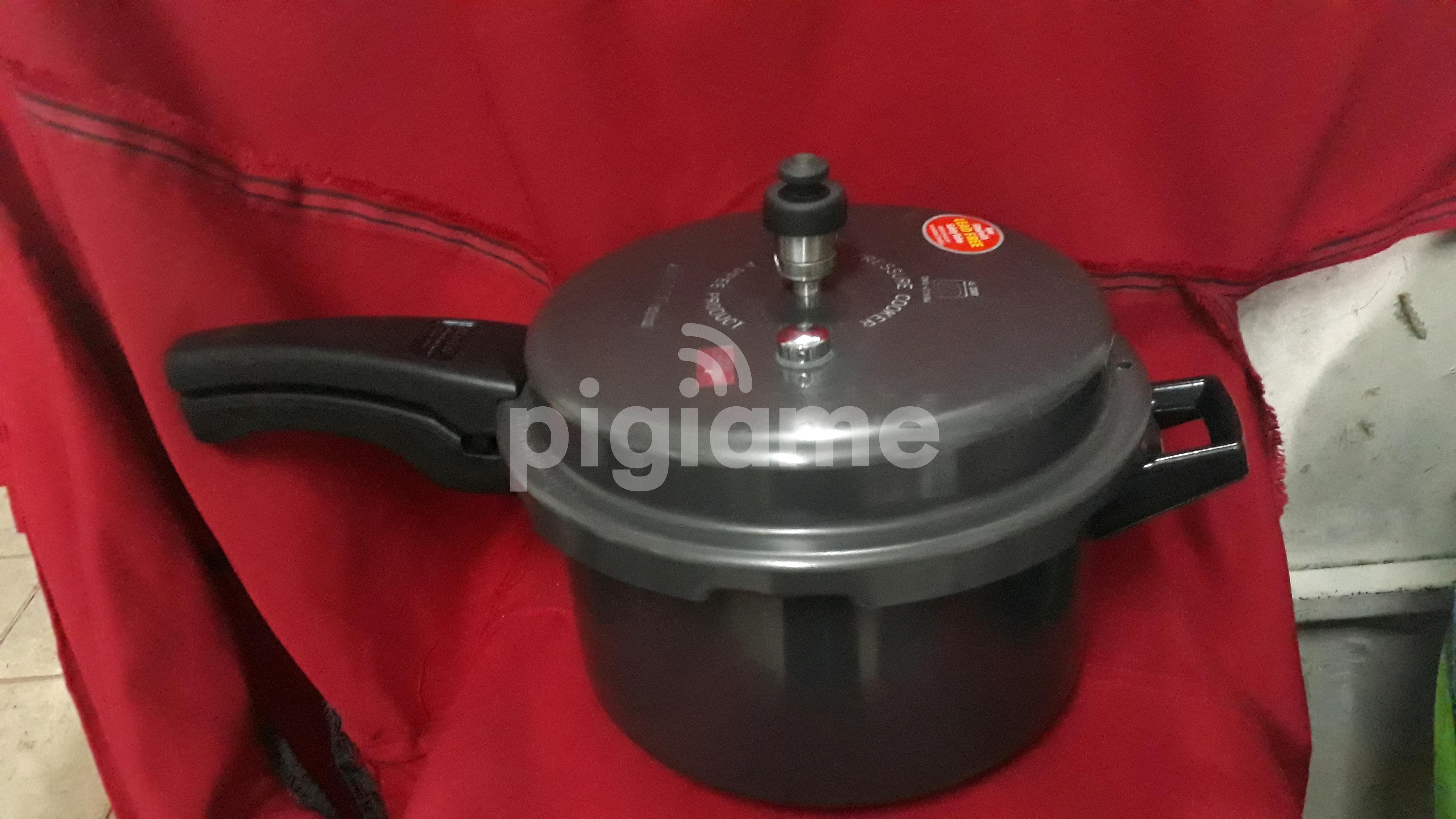 Pressure Cooker/ Non Stick Pressure Cooker/5Lts Pressure Cooker in