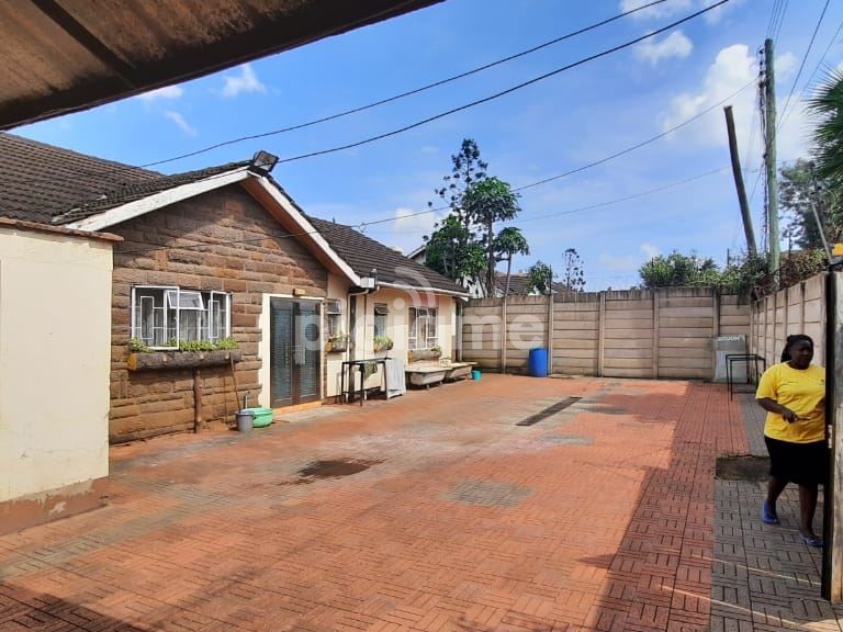 Nairobi West Bungalow, House in Nairobi PigiaMe