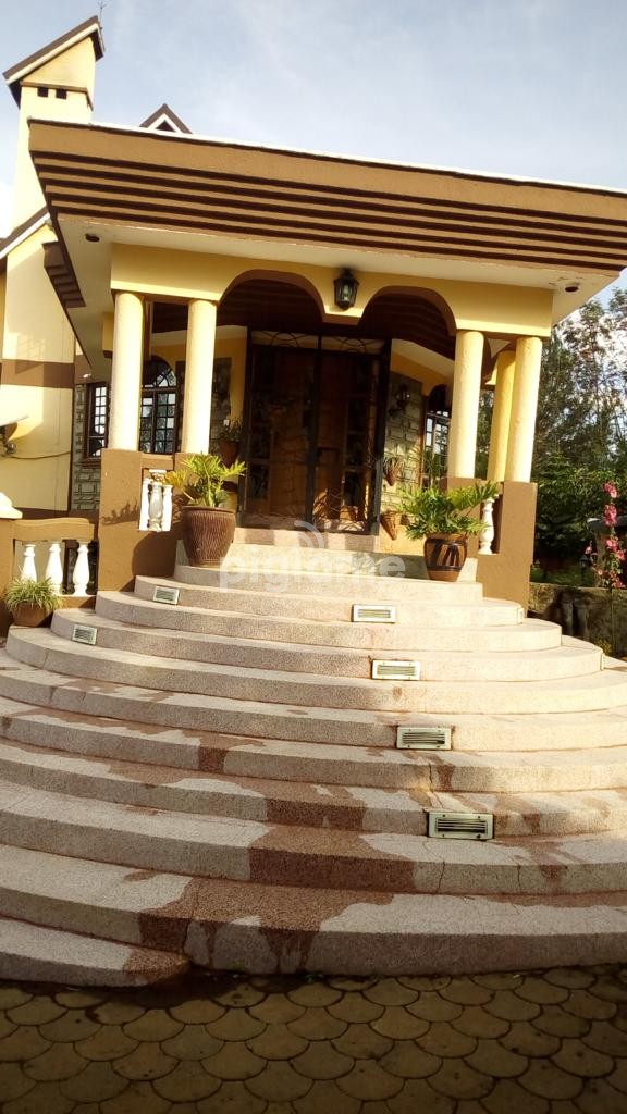 Big House for sale in Elgon view Eldoret in Uasin Gishu PigiaMe