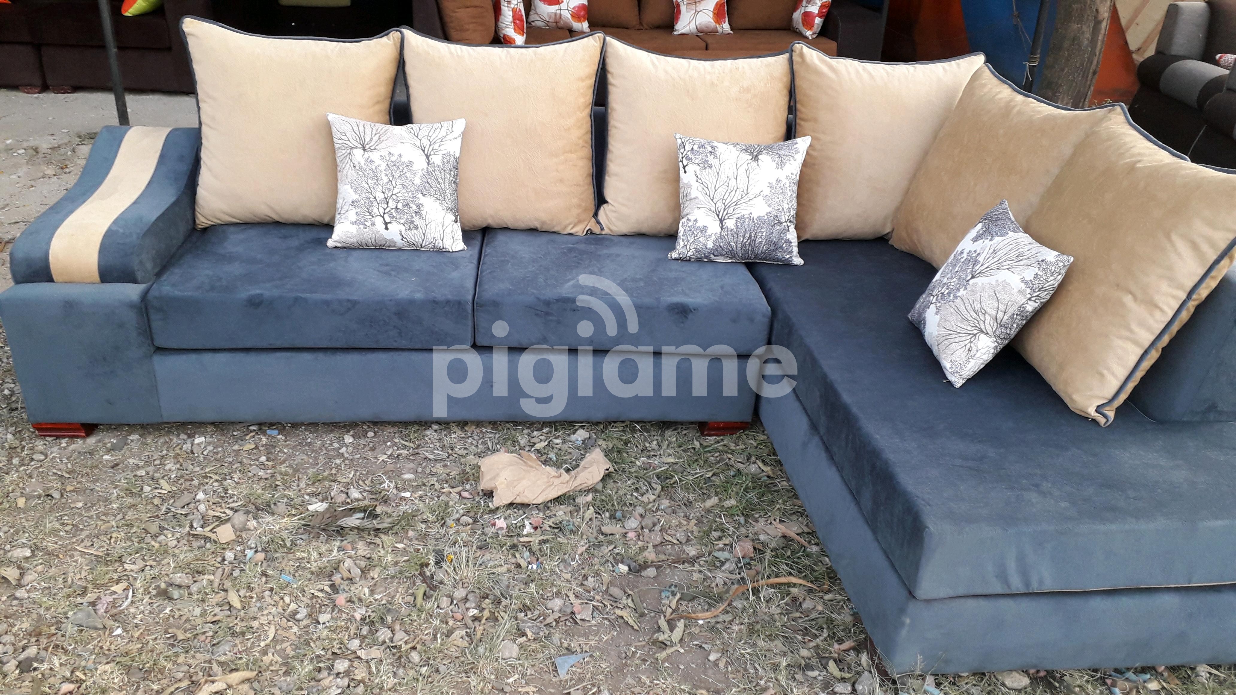 LShaped Seats in Jogoo Road PigiaMe