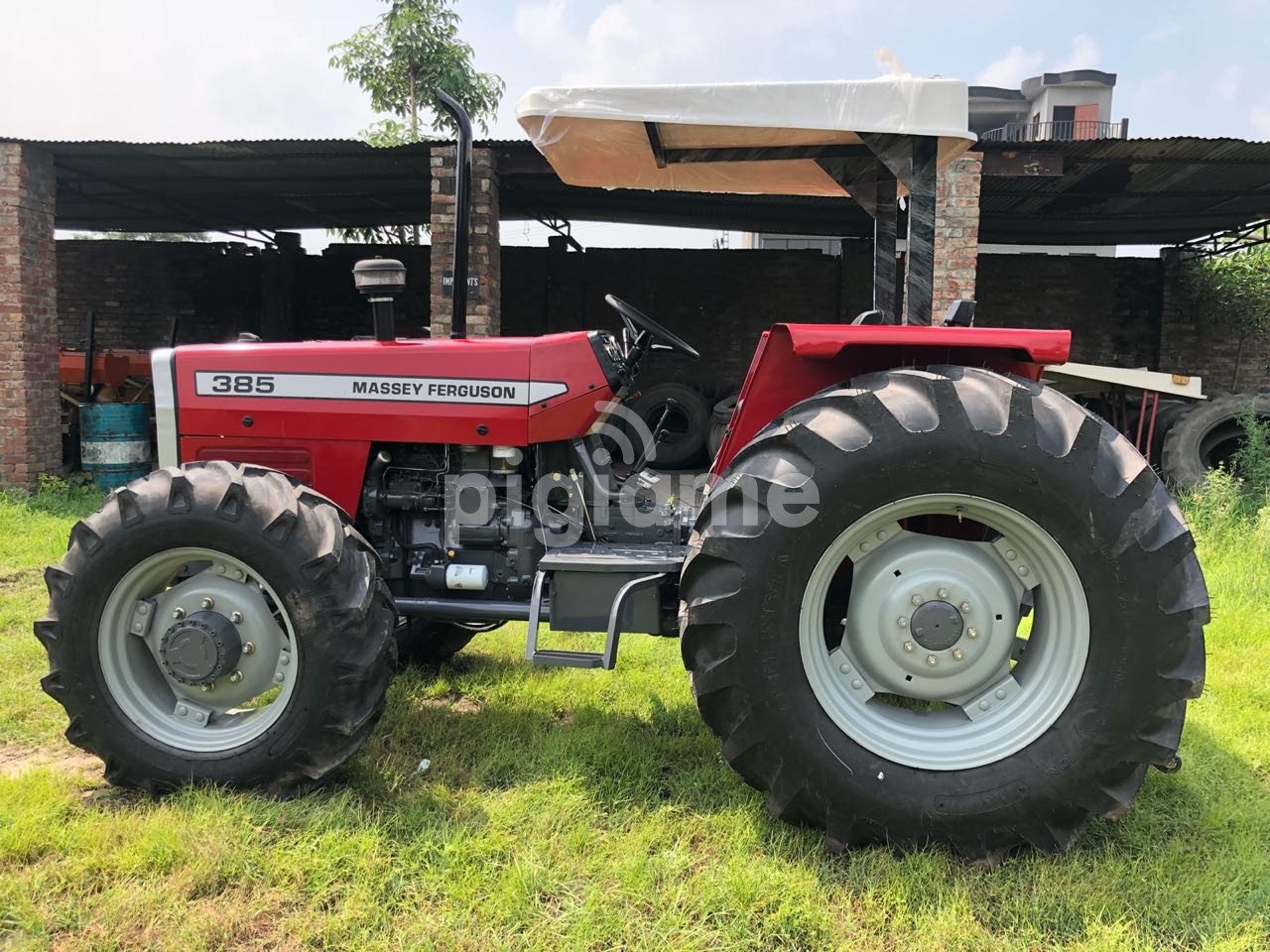 Massey Ferguson MF385 4wd Tractor in Nairobi PigiaMe