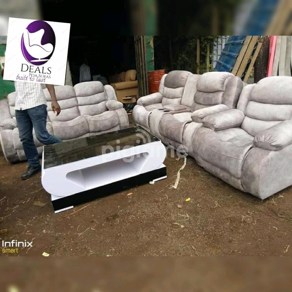Recliner Style Sofas in Nairobi PigiaMe