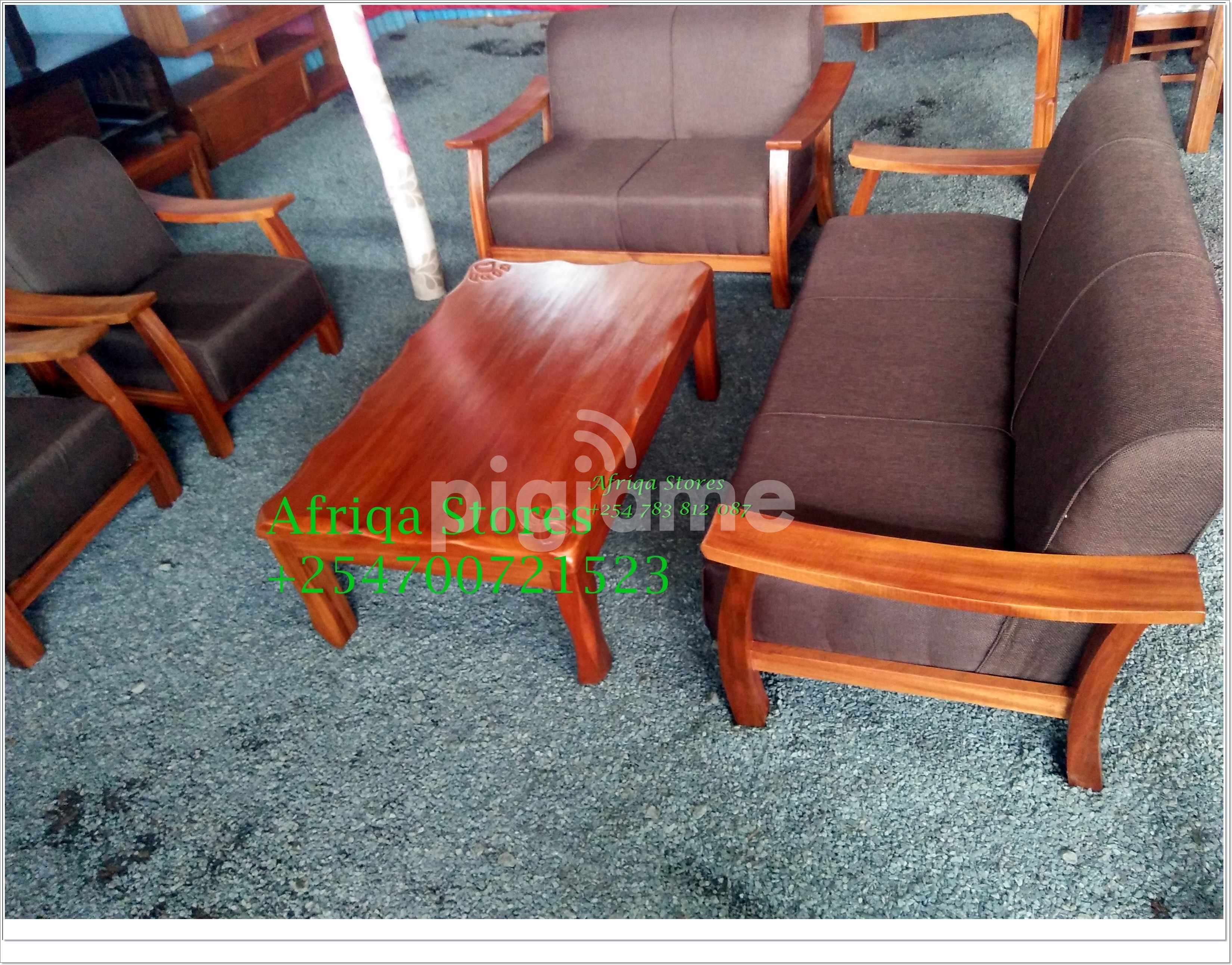 Open/Skeleton sofa in Nairobi PigiaMe