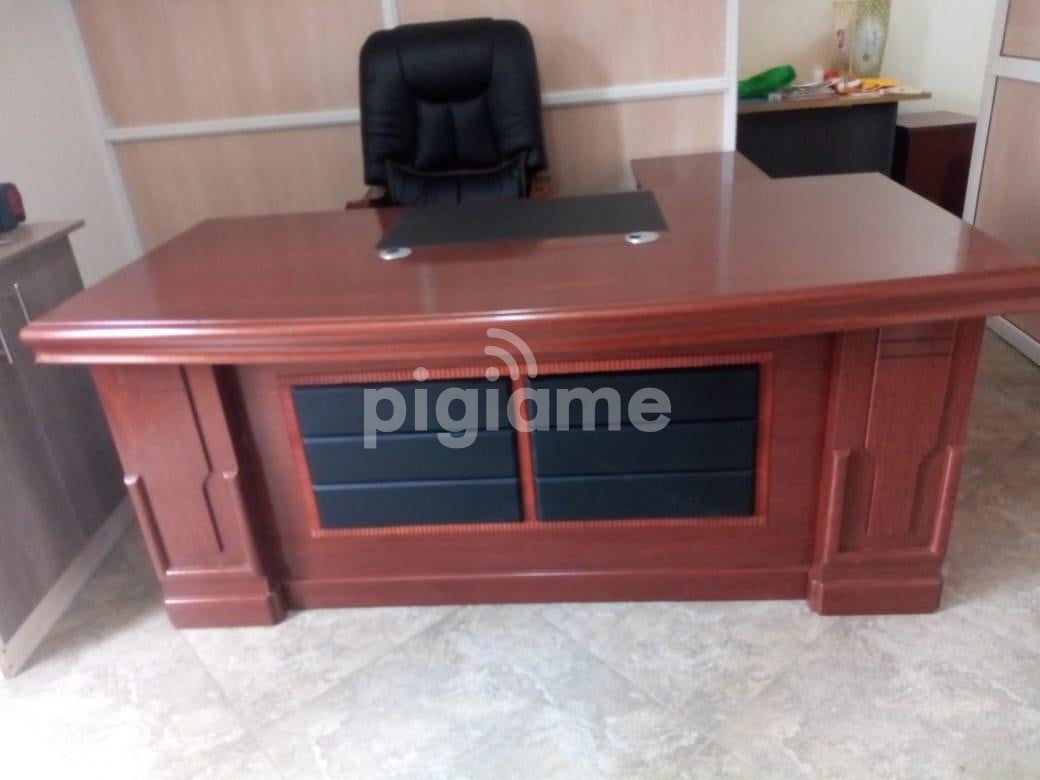 Executive Mahogany Office Desks in Nairobi PigiaMe